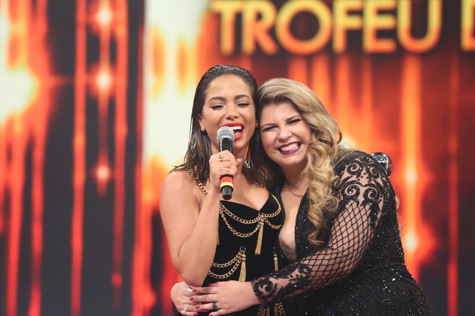 Marília Mendonça ignora piada de Faustão sobre seu peso
