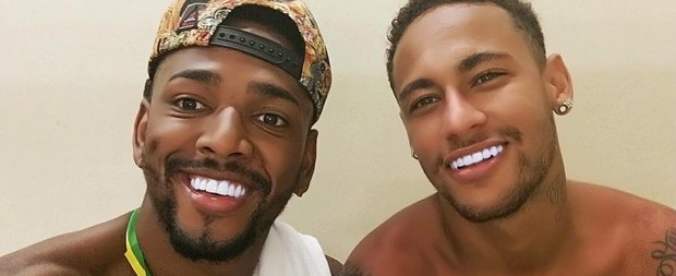 Dentes de Neymar e Nego do Borel chocam seguidores em rede social