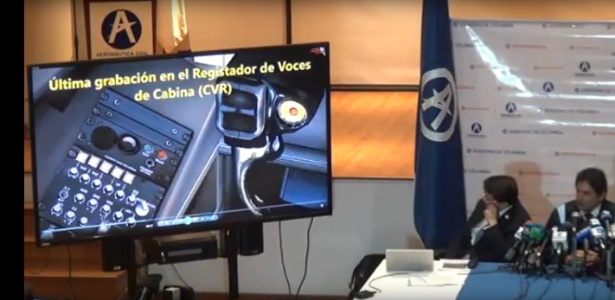 Autoridade colombianas mostram gravação da cabine do avião da Chape antes de queda