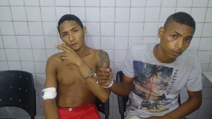 Dupla é presa com simulacro de arma de fogo na z.Norte de Teresina
