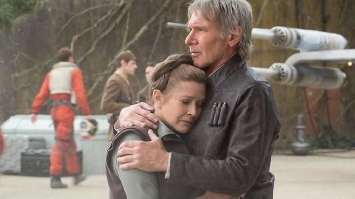 Carrie Fisher e Harrison Ford em cena de "Star Wars: O Despertar da Força" (2015)