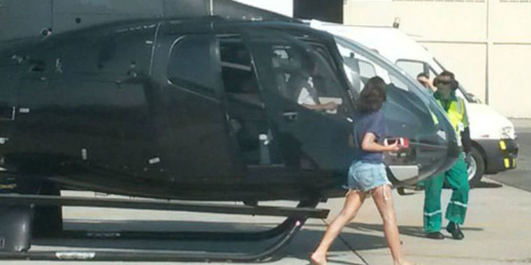 Bruna Marquezine é flagrada descendo de helicóptero de Neymar