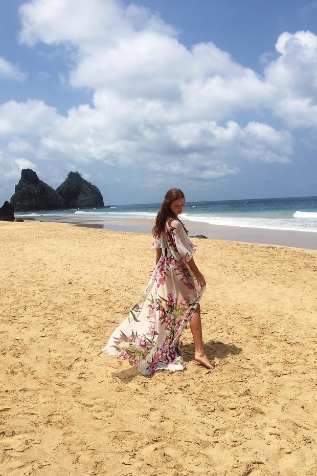 Marina Ruy Barbosa curte Fernando de Noronha (Crédito: Reprodução)
