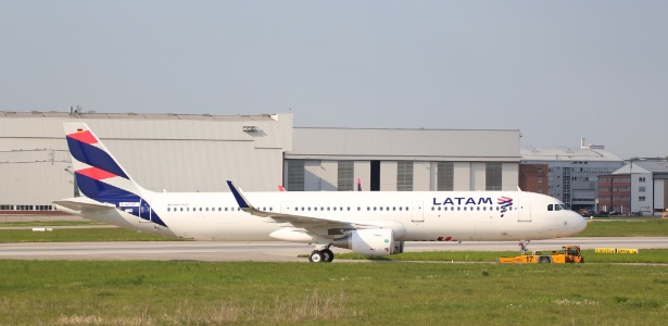 Modelo de avião semelhante ao utilizado pela Latam para o voo JJ8030 (Crédito: Reprodução)