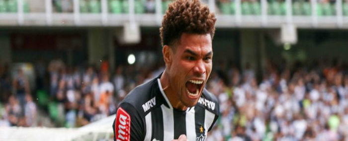 Jogador Júnior Urso é negociado por três milhões de dólares