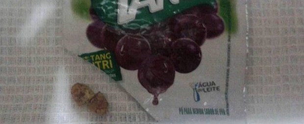 Família passa mal após beber suco e achar comprimido no pacote