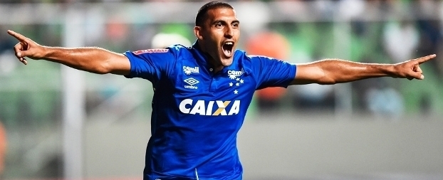 Huracán usa redes sociais para cobrar divida do Cruzeiro