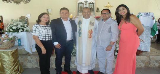 Prefeito eleito Tairo Mesquita participa de missa em Ação de Graças