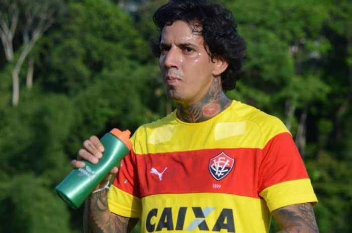 Victor Ramos, do Vitória