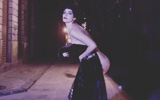 Maria Flor em foto sensual (Crédito: Instagram)