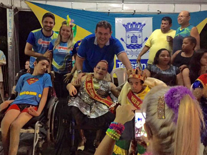 Deputado Silas Freire prestigiando festas de carnaval (Crédito: Assessoria )