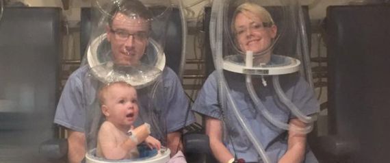 Bebê salva a vida da família ao acordar durante a noite no Canadá (Crédito: Reprodução)