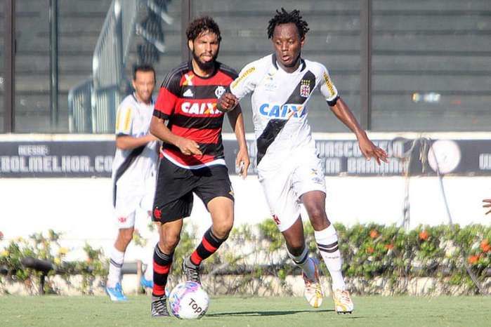 Vasco e Flamengo em jogo no São Januário (Crédito: Paulo Fernandes/Vasco.com.br / Divulgação)