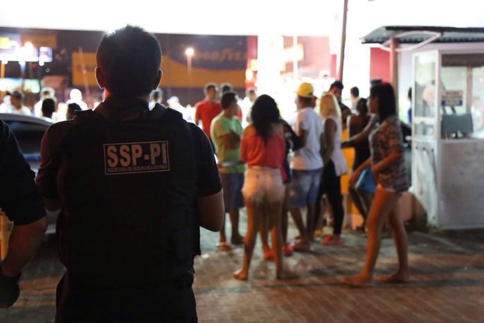 Polícia realiza operação na madrugada (Crédito: Reprodução)