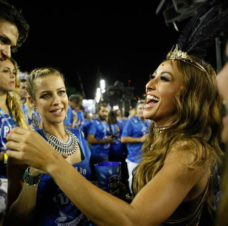 Sabrina Sato e Luana Piovani (Crédito: Reprodução)