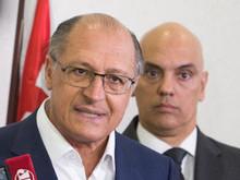 Após polêmica, Alckmin volta a decretar sigilo de documentos da PM