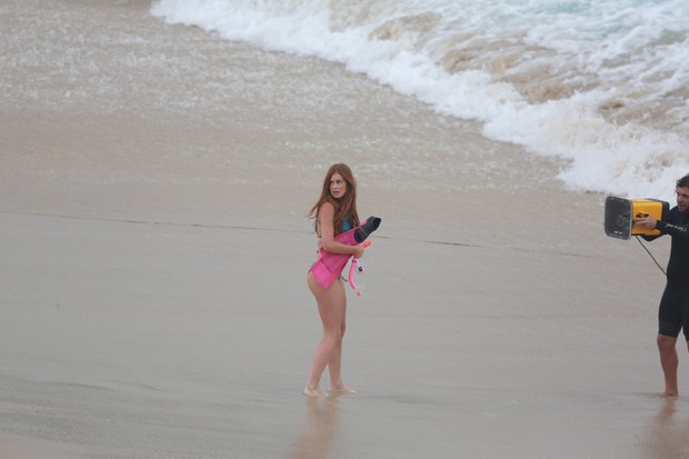 Marina Ruy Barbosa durante gravação (Crédito: Agnews)