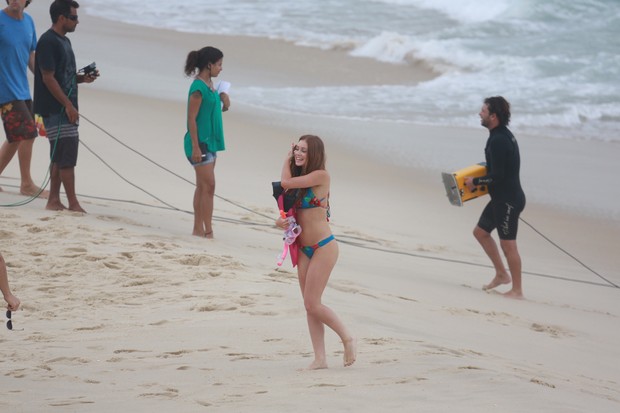 Marina Ruy Barbosa durante gravação (Crédito: Agnews)