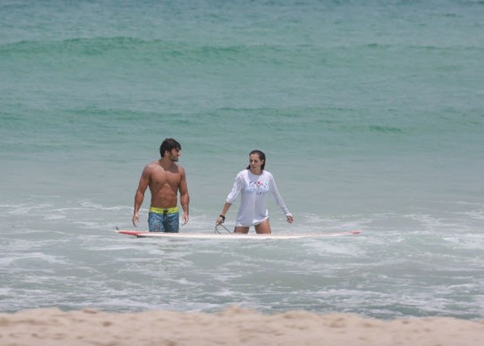 Hugo e Deborah na praia