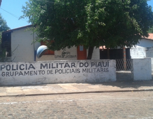 Delegacia estava fechada