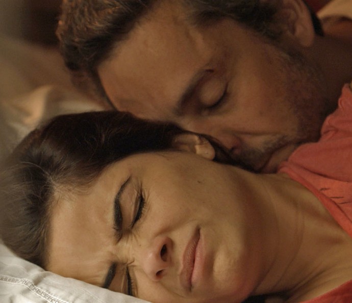Tóia fica com nojo do marido (Crédito: Reprodução)