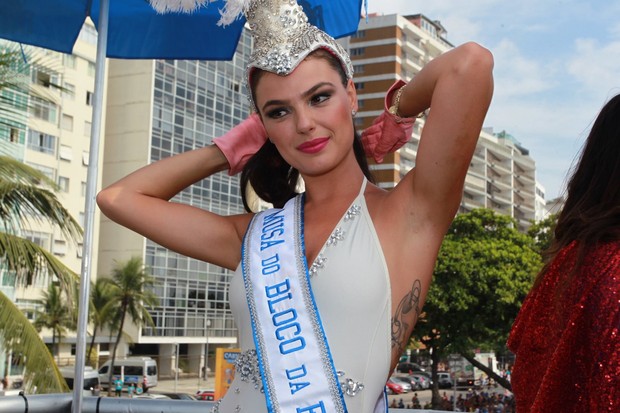Isis Valverde