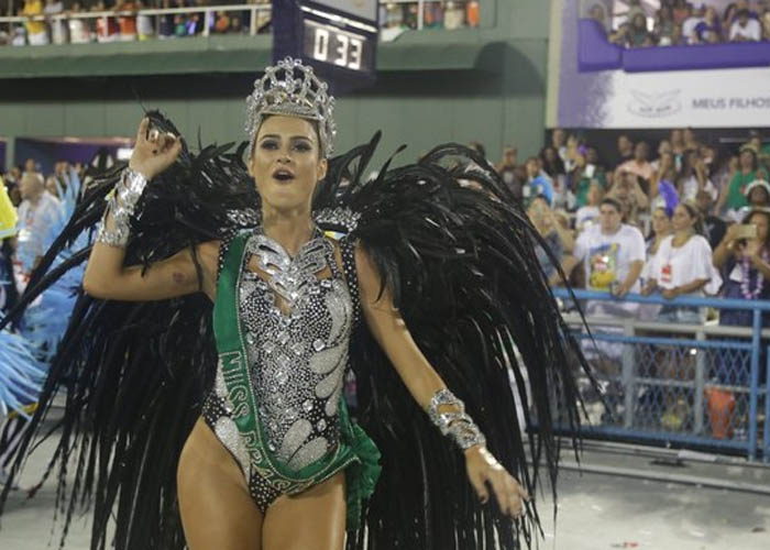 Thaila Ayala na Grande Rio