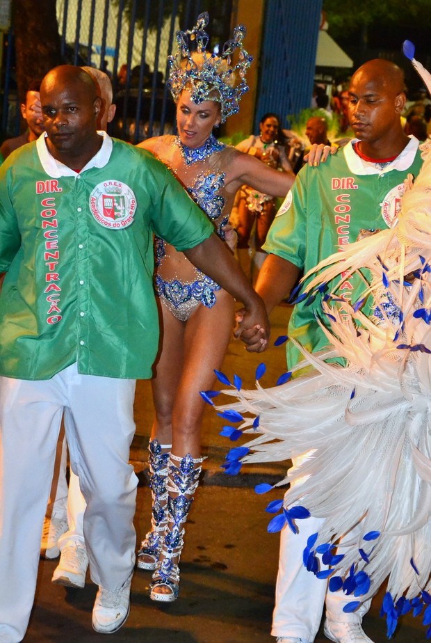 Hickmann desfilou na Grande Rio
