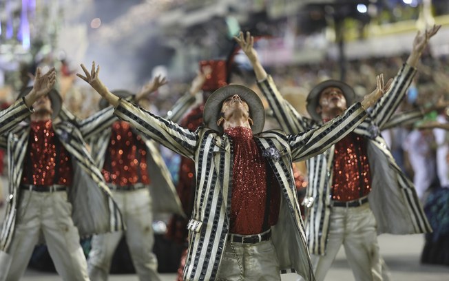 Mais uma vez escolas dão show no Rio