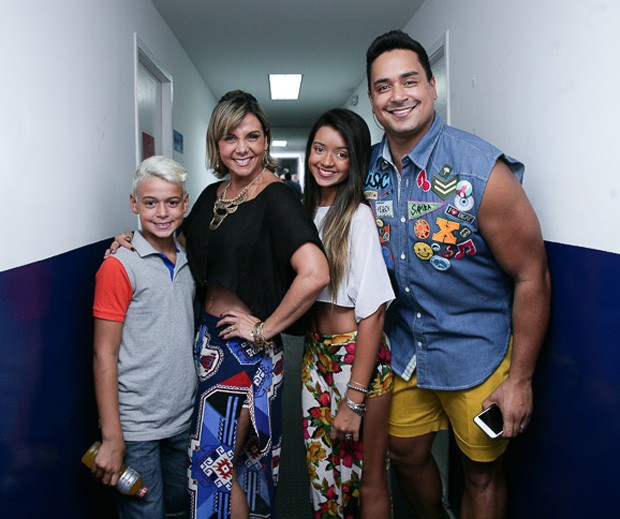 Carla Perez vai morar com filhos nos EUA (Crédito: Divulgação)
