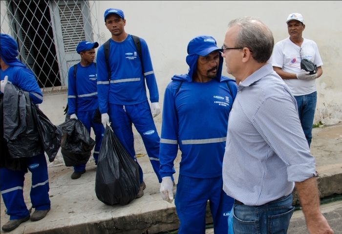 Faxina dos Bairros mobiliza comunidade na prevenção ao Aedes aegypt (Crédito: Renato Bezerra)