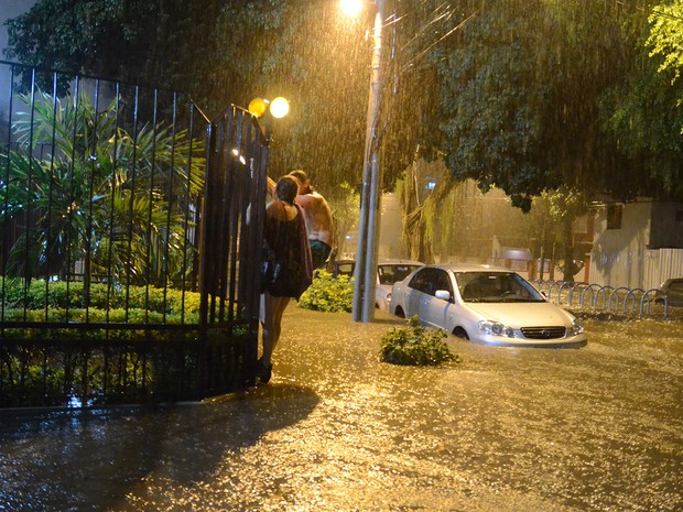 Temporal causa alagamentos e deixa dois mortos do Rio (Crédito: Reprodução)