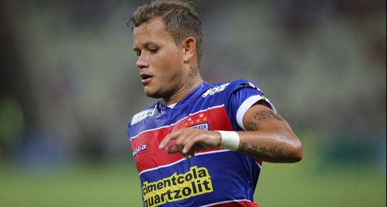 A vitória Tricolor por 2 a 1, no primeiro Clássico-Rei de 2016, neste domingo, no Castelão, foi marcada por pouca técnica, um erro grave de arbitragem