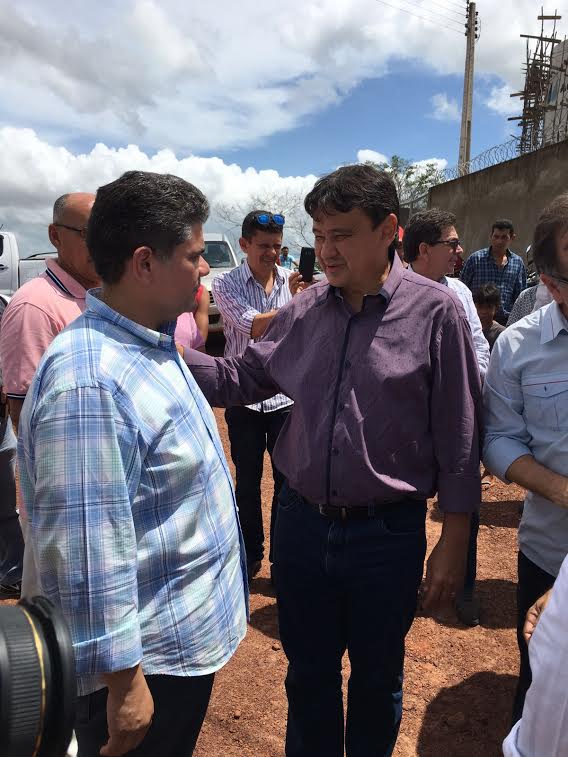 Secretário autoriza retomada de obras em Joaquim Pires