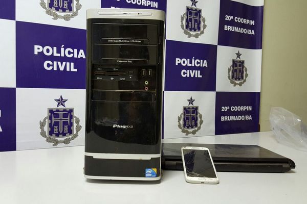 Polícia apreendeu um celular e um computador com acusado (Crédito: Divulgação/ Polícia Civil )