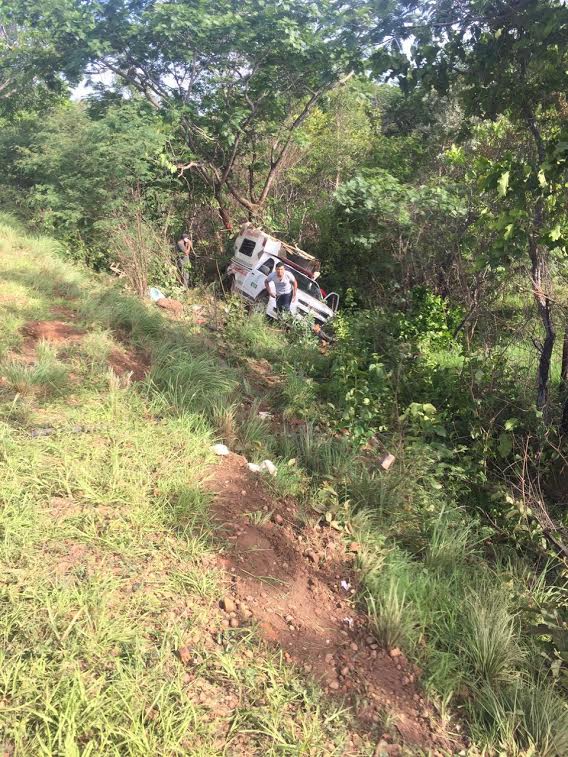 Acidente com ambulância de 3 mortos e 4 feridos