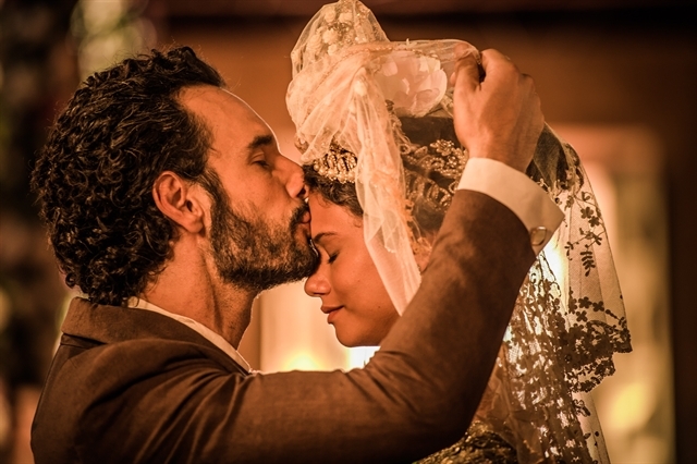 Afrânio se casa com Leonor