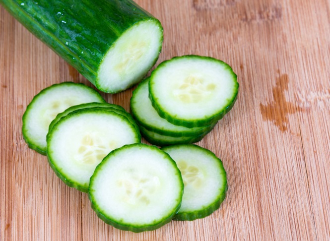 Ele usou de um pepino para dar prazer à amante. (Crédito: Divulgação)