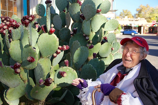 Senhora de 91 anos descobre câncer e resolve viajar o mundo (Crédito: Reprodução)