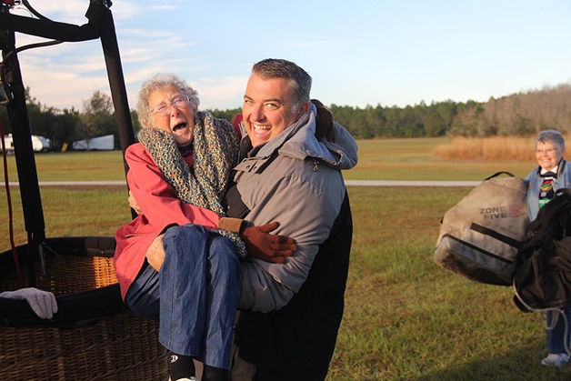 Senhora de 91 anos descobre câncer e resolve viajar o mundo (Crédito: Reprodução)