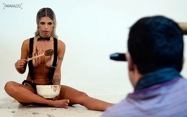 O novo ensaio de Cacau no Paparazzo vai ao ar na próxima terça 22 (Crédito: Reprodução)