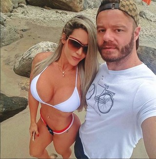 Denise e seu namorado nutricionista (Crédito: Reprodução/ Instagram)