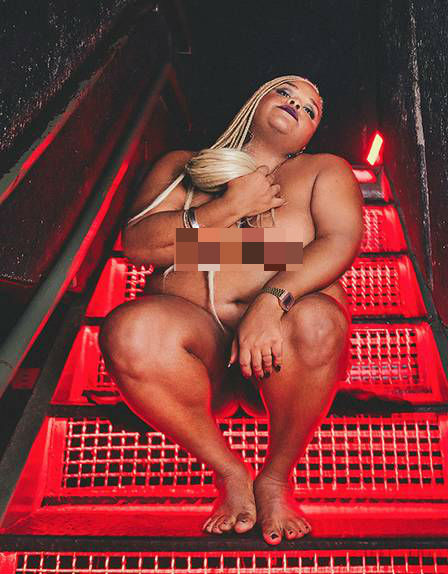 Priscilla Marinho posa completamente nua (Crédito: Reprodução)