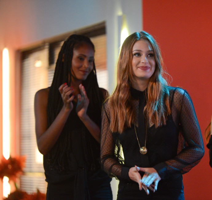 Gilda se despera e revela que Eliza é filha de Germano (Crédito: Reprodução)