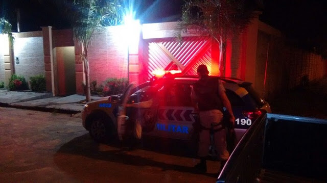 Polícia chega ao local do abuso (Crédito: Divulgação)