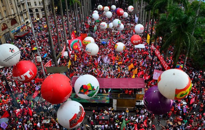 Manifestação de apoio à Dilma (Crédito: Divulgação)