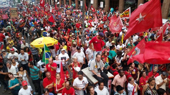Manifestação de apoio à Dilma (Crédito: Divulgação)