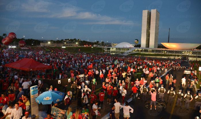 Manifestação de apoio à Dilma (Crédito: Divulgação)