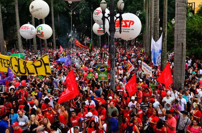 Manifestação de apoio à Dilma (Crédito: Divulgação)