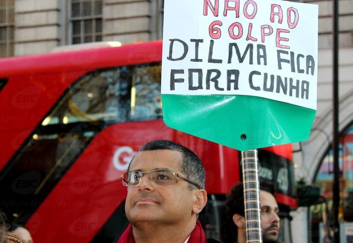 Manifeatação também ocorre fora do país (Crédito: Divulgação)